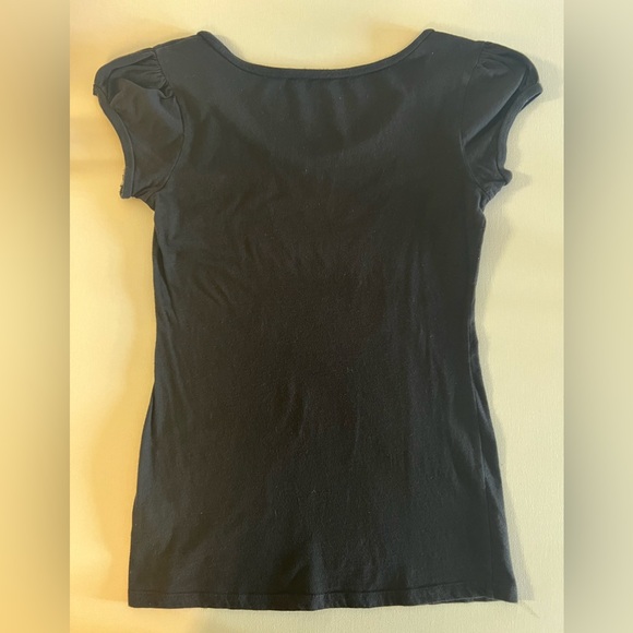 GUESS Jeans Gold Sequins Top Sz M Womens Black Tee Shirt Logo - Picture 3 of 5